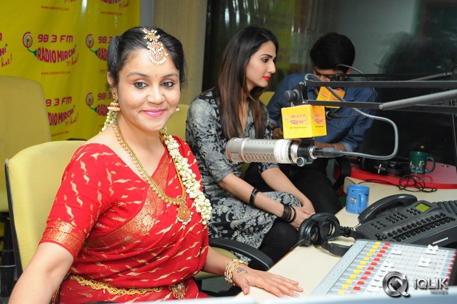 Aaha-Kalyanam-Team-Hungama-at-Radio-Mirchi